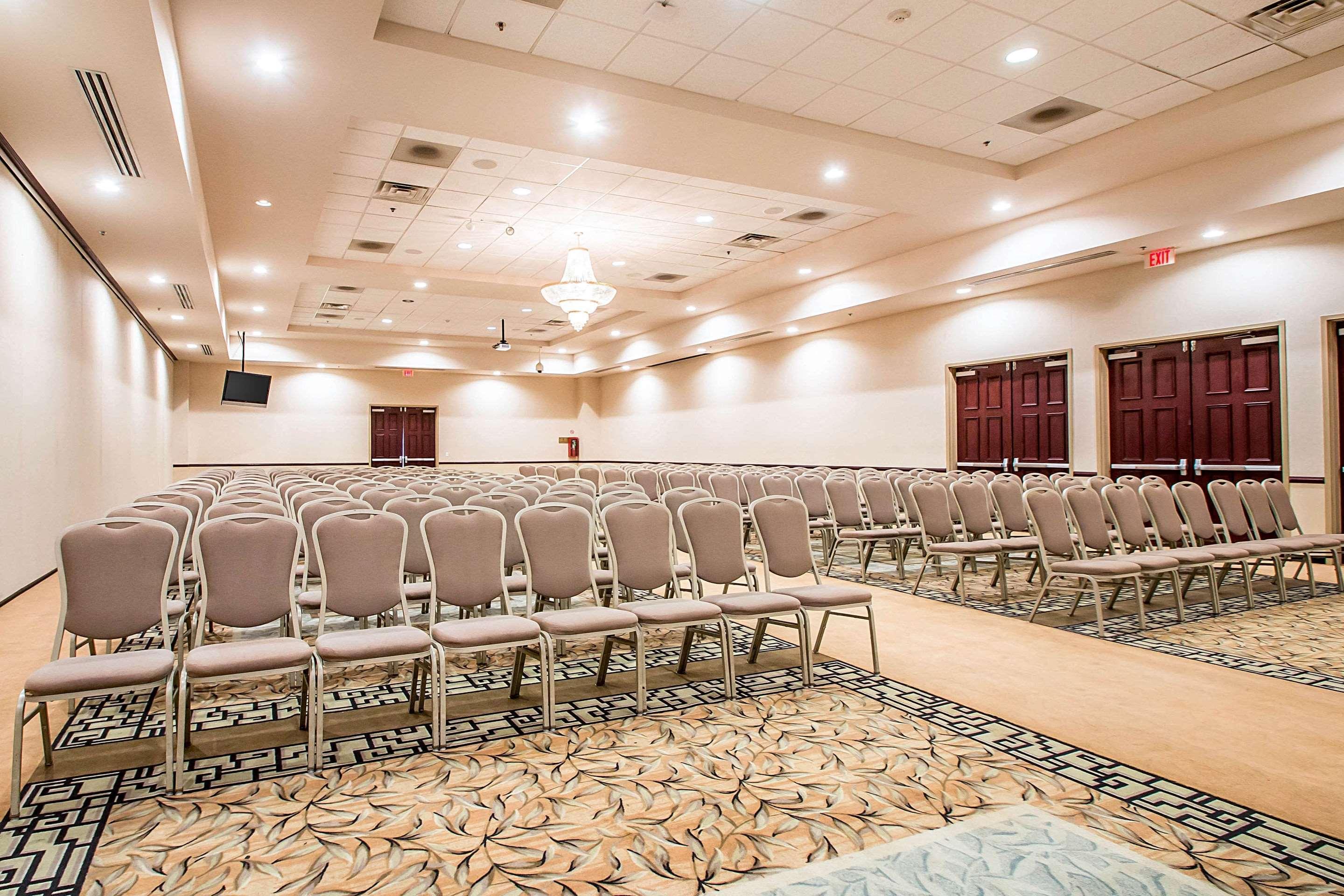 Clarion Inn Elmhurst - Oak Brook Near I-88, I-290, I-294 מראה חיצוני תמונה