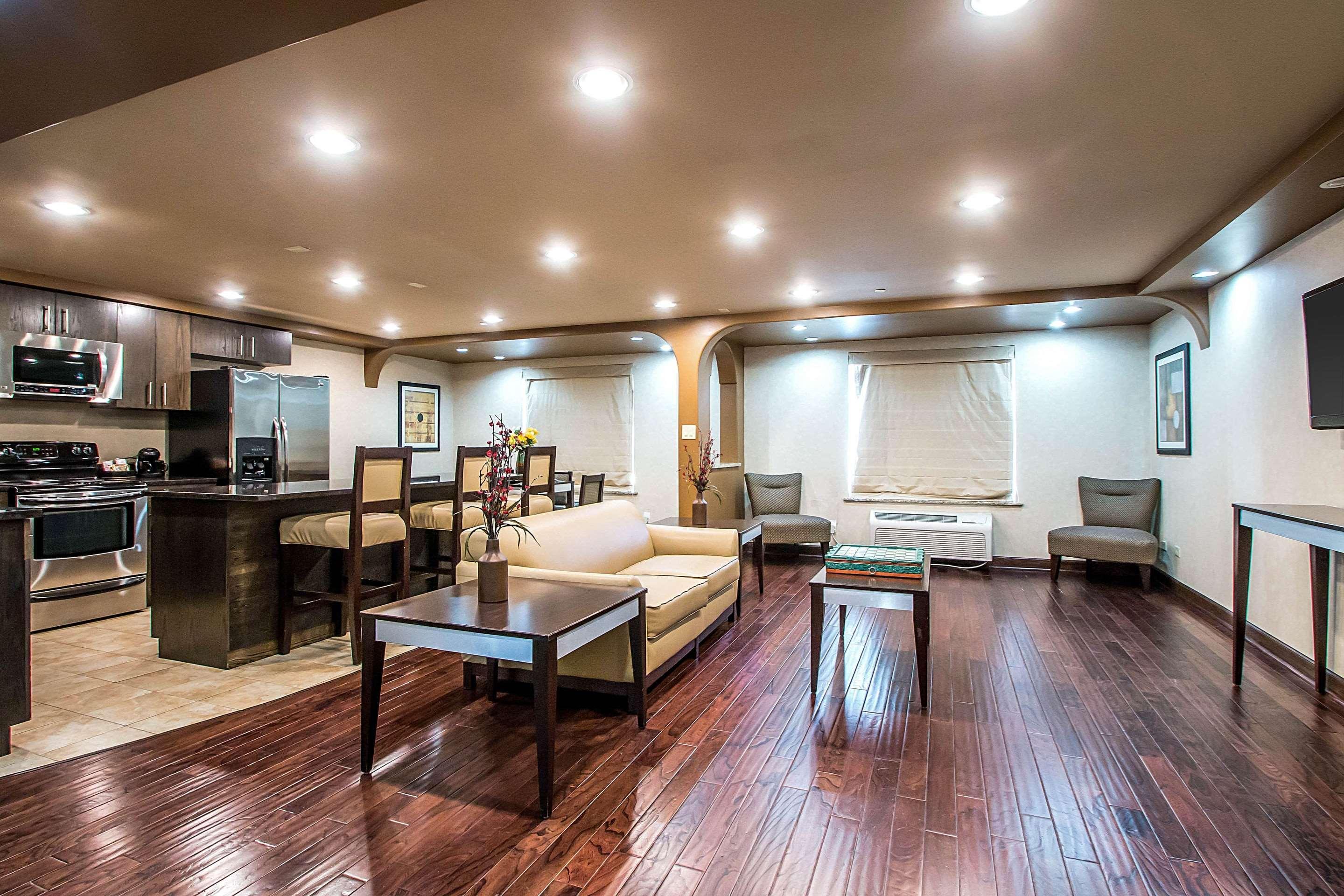 Clarion Inn Elmhurst - Oak Brook Near I-88, I-290, I-294 מראה חיצוני תמונה