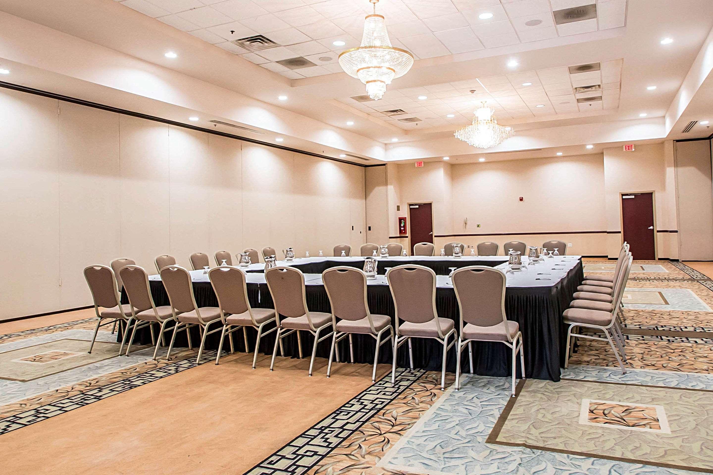 Clarion Inn Elmhurst - Oak Brook Near I-88, I-290, I-294 מראה חיצוני תמונה